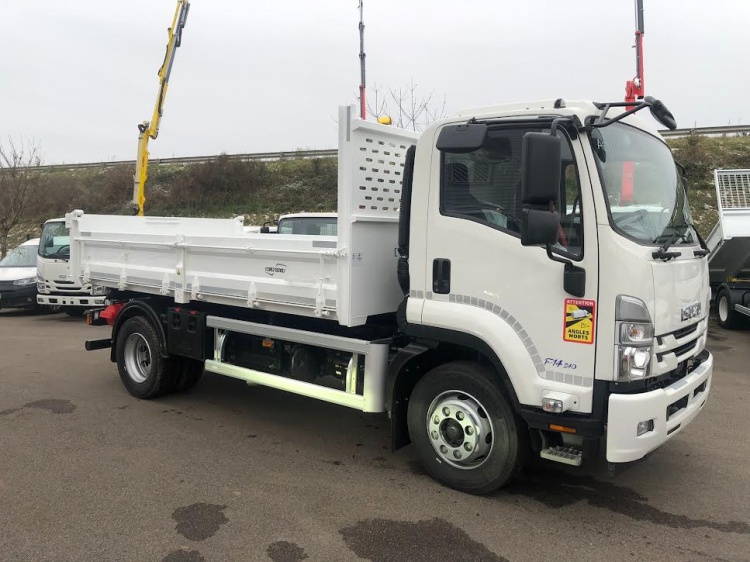 ISUZU F14 5.2L 240CH BVM TRI-BENNE ACIER