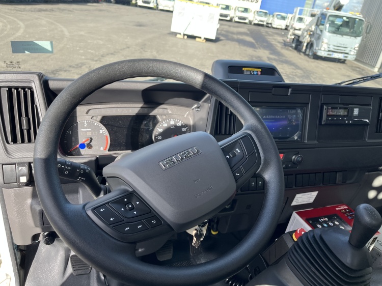 ISUZU M30 5.2L 190CH BVM BRAS CORNUT + COFFRE