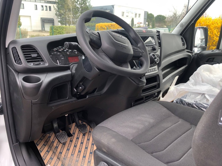 IVECO DAILY 35C16 3.0L 160CH BVM PLATEAU RIDELLES