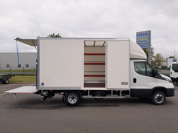 IVECO DAILY 35C18H 3.0L 180CH BVM CAISSE 20M3 + HAYON 750KG