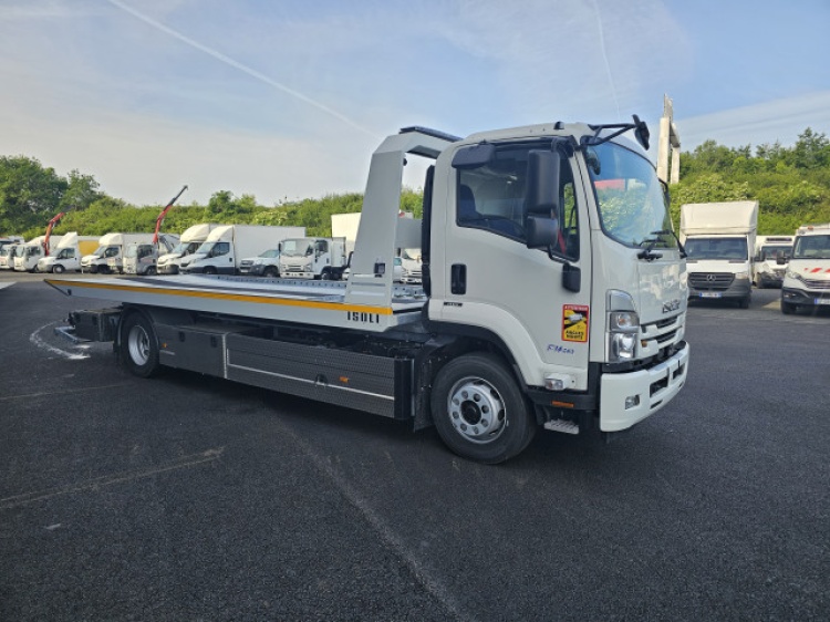 ISUZU F14 5.2L 240CH BVA PLATEAU DEPANNEUSE