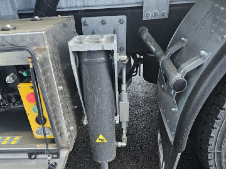 ISUZU F14 5.2L 240CH BVA PLATEAU DEPANNEUSE