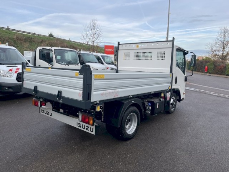 ISUZU M21 T 1.9L 120CH BVM TRIBENNE ACIER