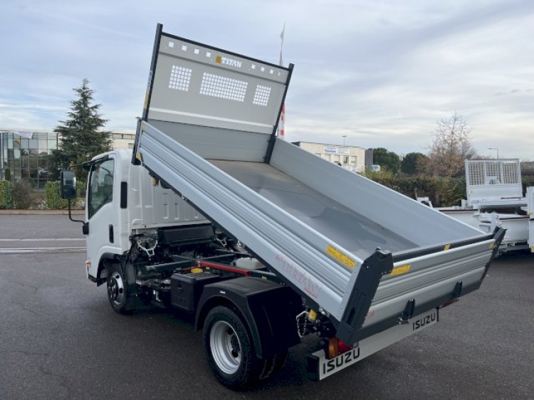 ISUZU M21 T 1.9L 120CH BVM TRIBENNE ACIER