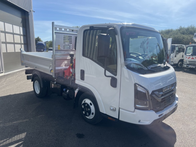 ISUZU M27 GEN 2 3.0L 150CH BVM BENNE ALU + GRUE FASSI F30 + RADIOCOMMANDE + ALLONGE