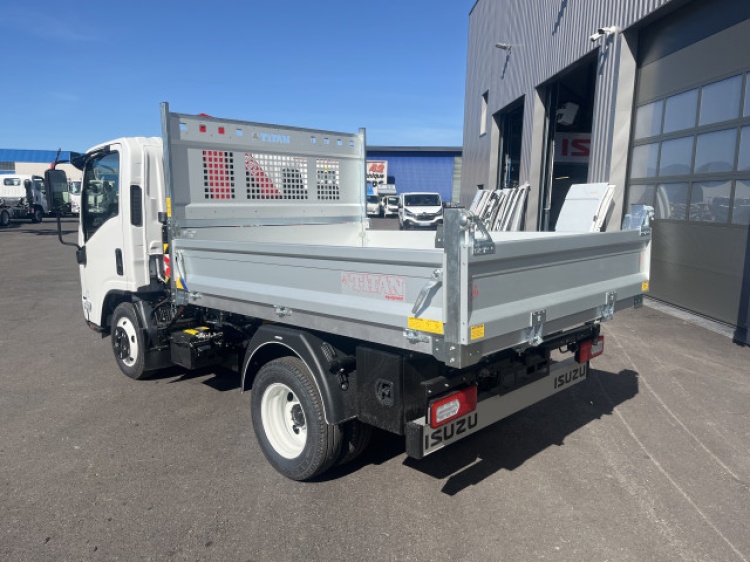 ISUZU M27 GEN 2 3.0L 150CH BVM BENNE ALU + GRUE FASSI F30 + RADIOCOMMANDE + ALLONGE