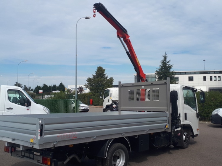 ISUZU M27 GEN 2 3.0L 150CH BVM PLATEAU + GRUE FASSI F30M023