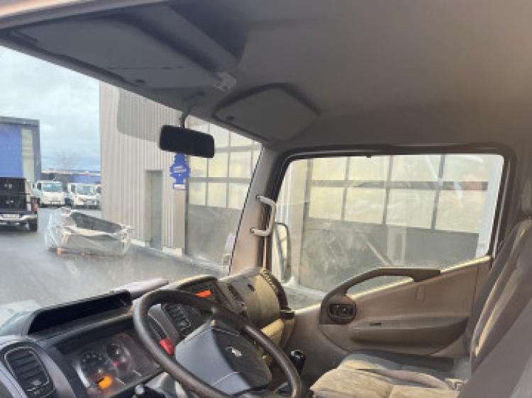 RENAULT MAXITY 3T5 110CH BVM BENNE ACIER