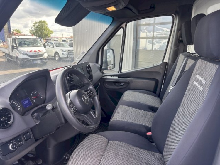 MERCEDES SPRINTER 143CH BVM CAISSE + HAYON