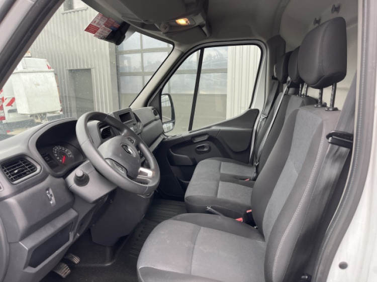 RENAULT MASTER FOURGON L2H2 3T5 135CH BVM 