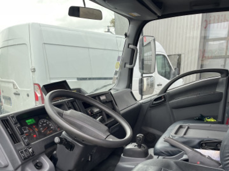 ISUZU P75 5.2L 190CH BV ROBO CAISSE + HAYON