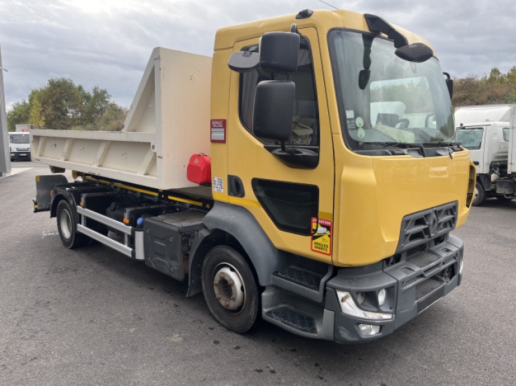 RENAULT D12 210CH BVA 12T POLYBENNE