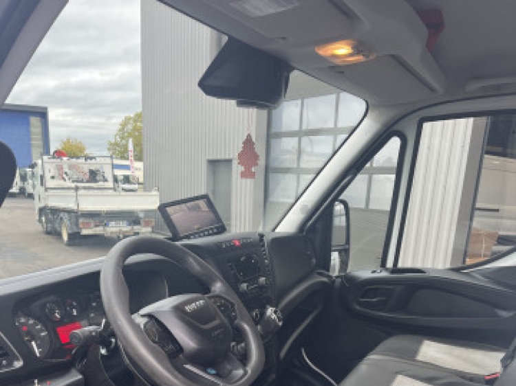 IVECO DAILY 35C16 BENNE + COFFRE 