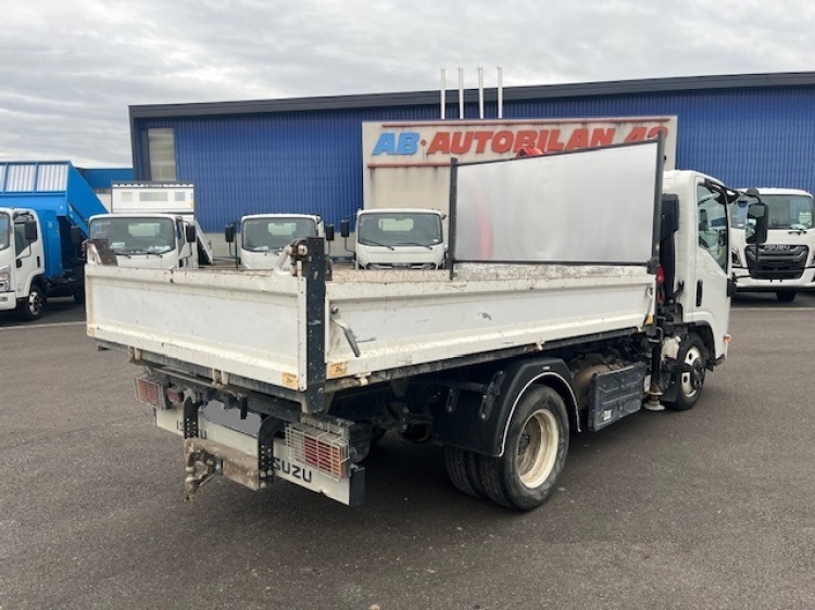ISUZU L35 3T5 150CH BVM BENNE ACIER + GRUE PK2900B