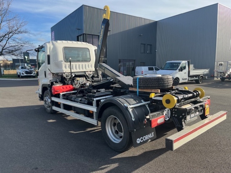 ISUZU F14 5.2L 240CH BVM BRAS CORNUT 9T5