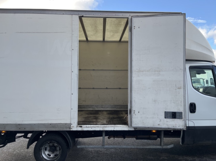 IVECO DAILY 35C16 3.0L 160CH BVM CAISSE + HAYON